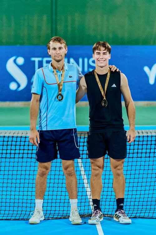 Timofei Derepasko & Viktor Frydrych with the trophy at Soma Bay